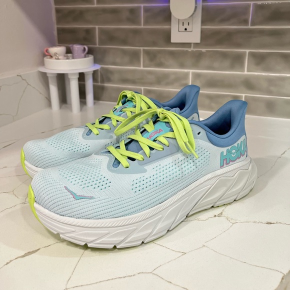 Hoka Shoes - Hoka Arahi 7 Running Shoes Women’s Size 8.5D Color Blue